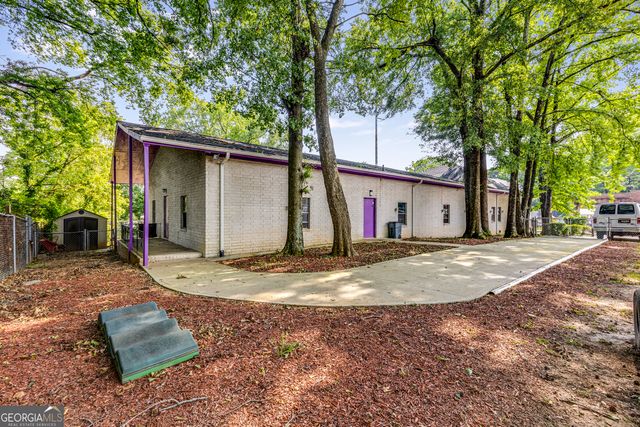 916 SW Metropolitan Parkway SW, Atlanta, GA 30310