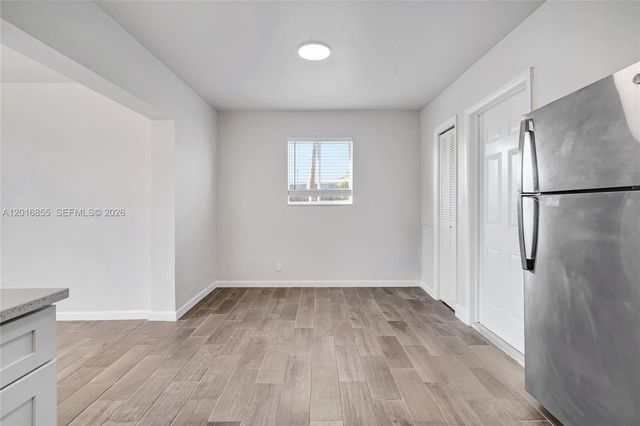 4301 NW 35th Ave, Lauderdale Lakes, FL 33309
