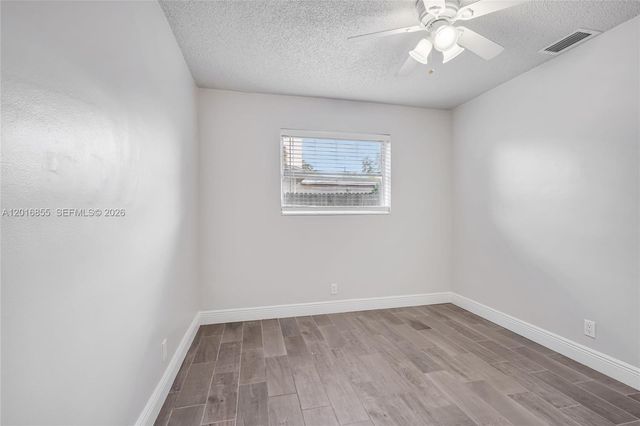 4301 NW 35th Ave, Lauderdale Lakes, FL 33309