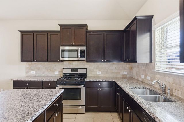 609 Carly Ann LN, Leander, TX 78641