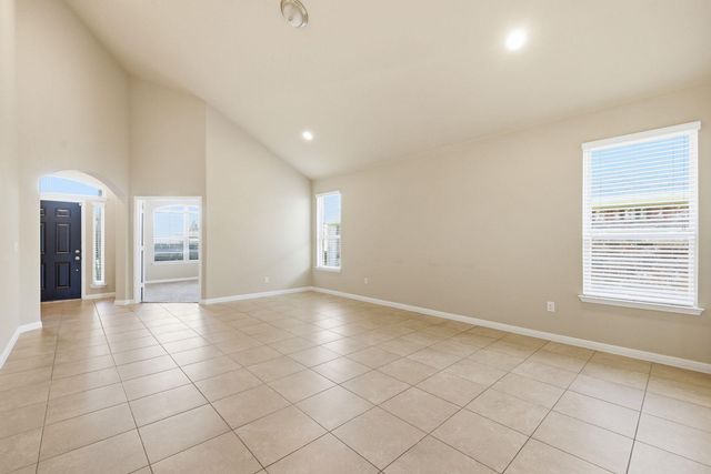 609 Carly Ann LN, Leander, TX 78641