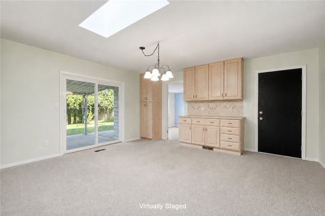 2760 Corlington Drive, Kettering, OH 45440