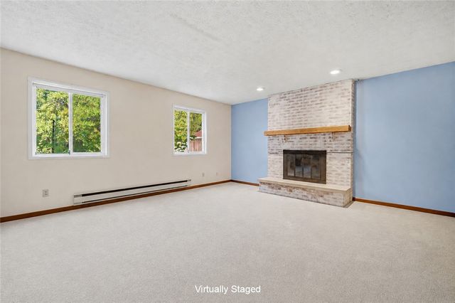 2760 Corlington Drive, Kettering, OH 45440