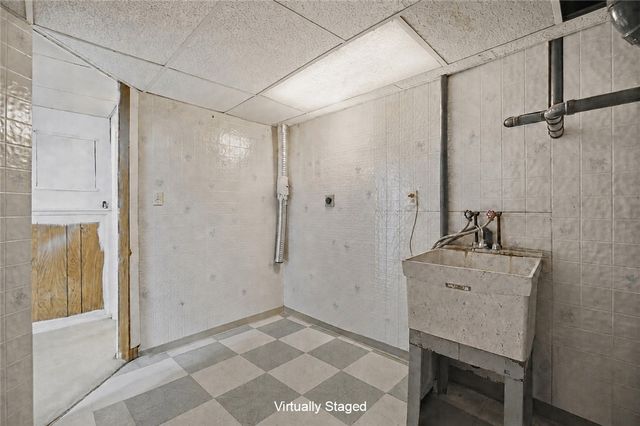 2760 Corlington Drive, Kettering, OH 45440