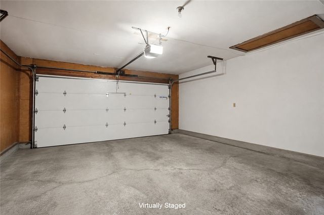 2760 Corlington Drive, Kettering, OH 45440