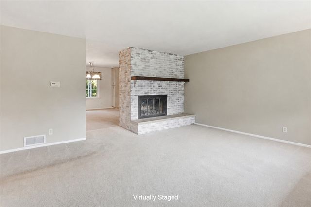 2760 Corlington Drive, Kettering, OH 45440