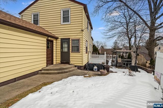 11 Beech Street, Cedar Grove, NJ 07009