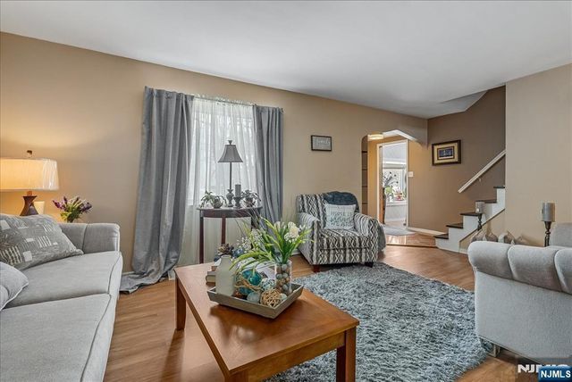 11 Beech Street, Cedar Grove, NJ 07009