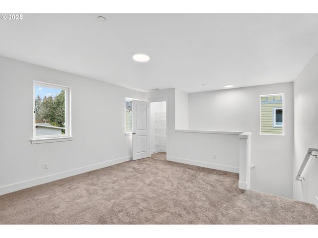 6203 Ne 43RD St, Vancouver, WA 98660