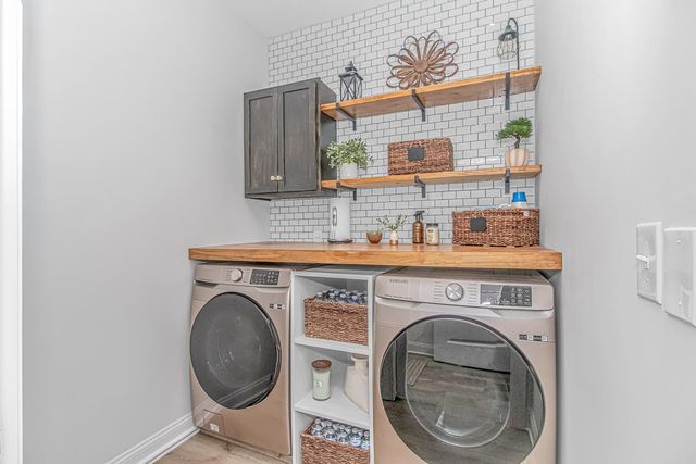 233 Outboard Dr., Murrells Inlet, SC 29576