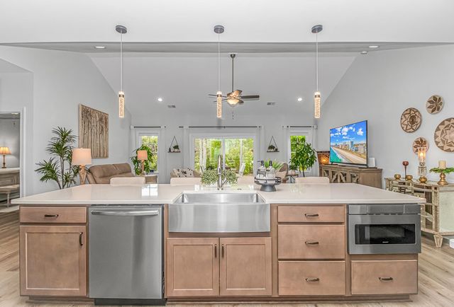 233 Outboard Dr., Murrells Inlet, SC 29576