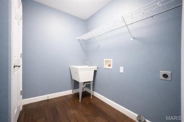 5 N Porte Drive, Highland, IL 62249