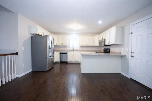 5 N Porte Drive, Highland, IL 62249