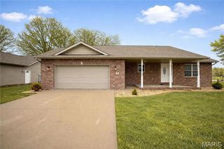5 N Porte Drive, Highland, IL 62249