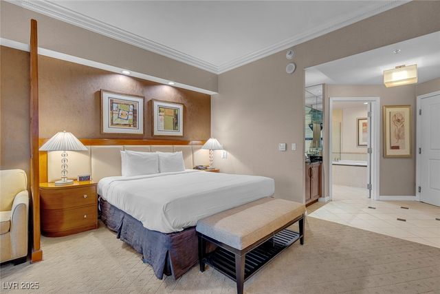 135 East Harmon Avenue 3411, Las Vegas, NV 89109