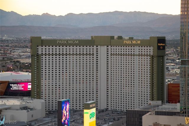 135 East Harmon Avenue 3411, Las Vegas, NV 89109