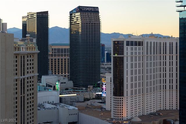 135 East Harmon Avenue 3411, Las Vegas, NV 89109