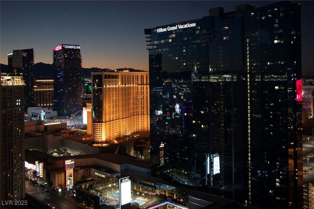 135 East Harmon Avenue 3411, Las Vegas, NV 89109