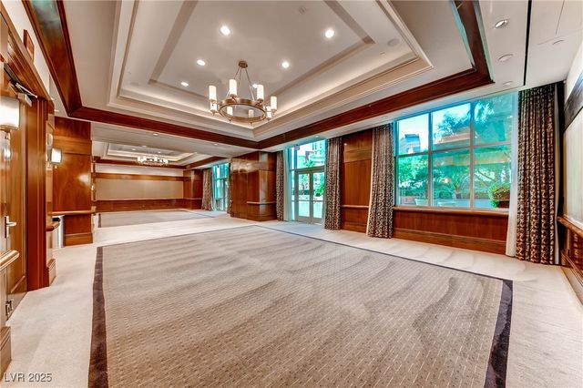 135 East Harmon Avenue 3411, Las Vegas, NV 89109