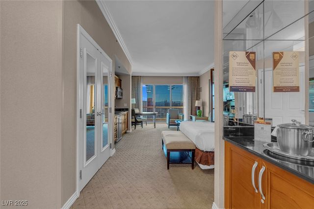 135 East Harmon Avenue 3411, Las Vegas, NV 89109