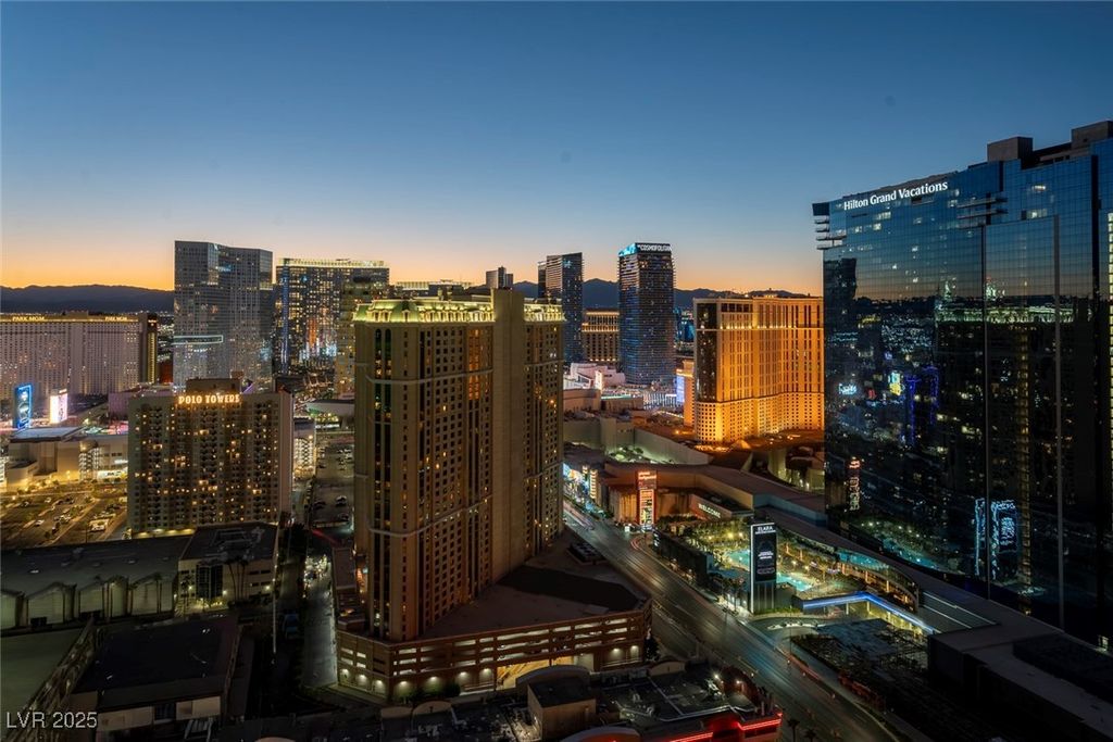 135 East Harmon Avenue 3411, Las Vegas, NV 89109