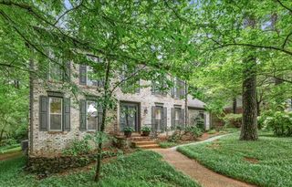 8225 BEEKMAN PL, Germantown, TN 38139