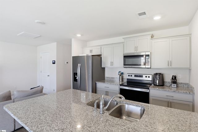 1144 S Norwhich Lane, Spartanburg, SC 29301