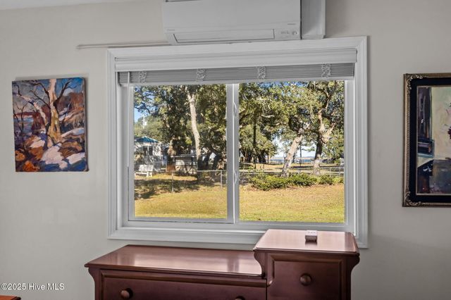 182 Lewistown Road, Beaufort, NC 28516