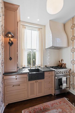 55 Laurens Street 55-H, Charleston, SC 29401