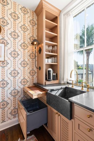 55 Laurens Street 55-H, Charleston, SC 29401