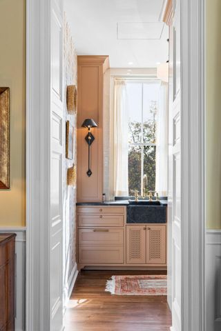 55 Laurens Street 55-H, Charleston, SC 29401