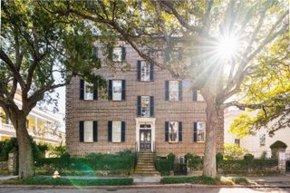 55 Laurens Street 55-H, Charleston, SC 29401