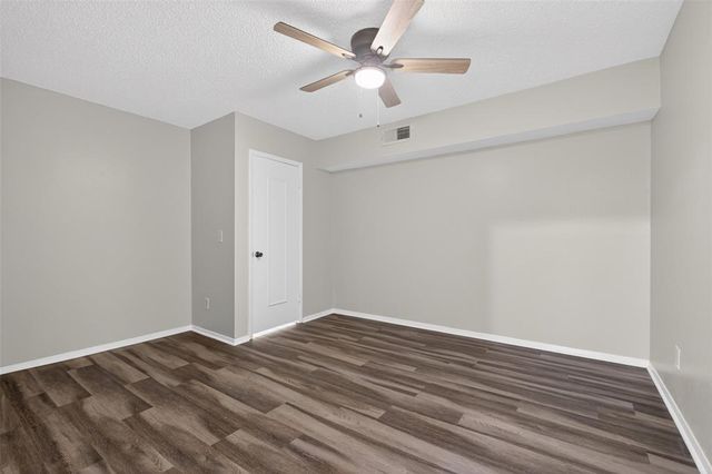 4340 NW 63rd Street 15, Oklahoma City, OK 73116