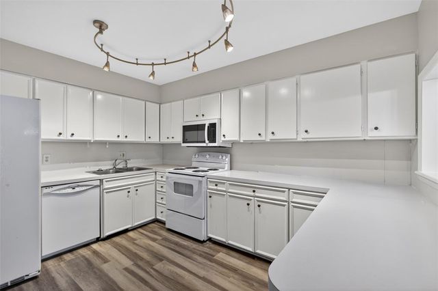 4340 NW 63rd Street 15, Oklahoma City, OK 73116