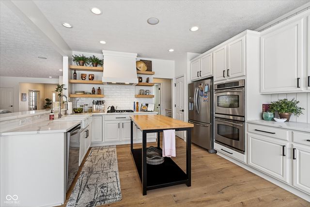 12834 Piccadilly Circle, Fishers, IN 46037