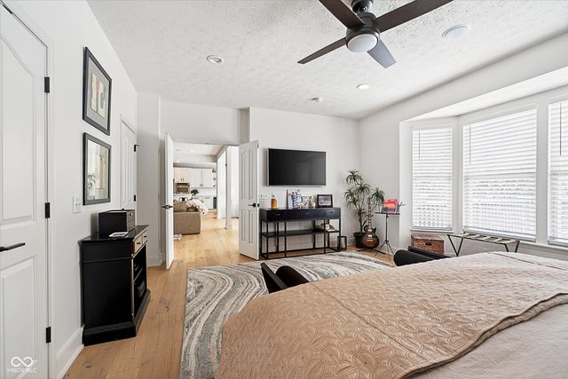 12834 Piccadilly Circle, Fishers, IN 46037