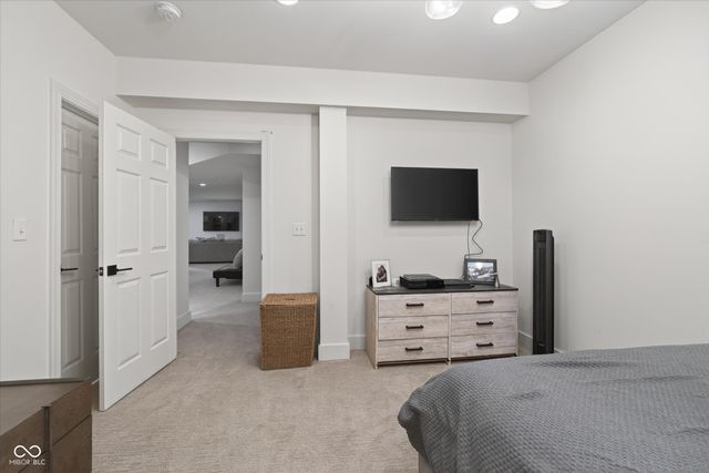 12834 Piccadilly Circle, Fishers, IN 46037