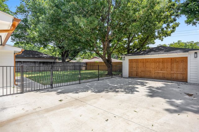 6746 Braeburn, Dallas, TX 75214