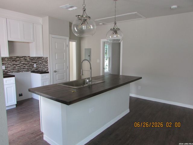 5218 Sierra, San Antonio, TX 78214