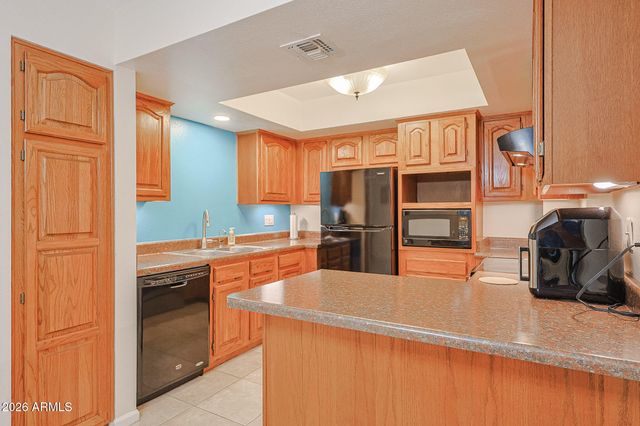 17404 N 99TH Avenue 239, Sun City, AZ 85373