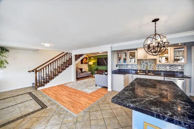 6207 Scimitar, San Diego, CA 92114
