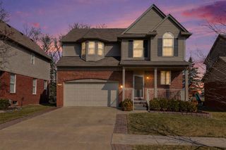 28294 Cottage Lane, New Hudson, MI 48165