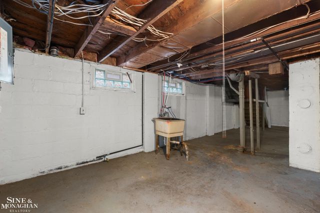 19423 Teppert St Street, Detroit, MI 48234