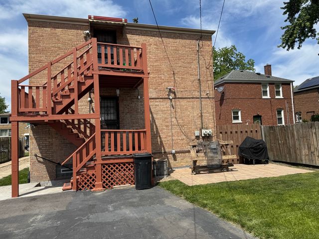 13943 S State Street 2, Riverdale, IL 60827