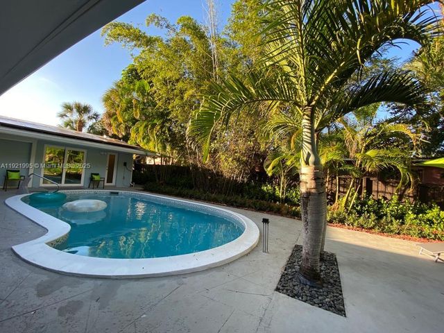 204 SW 19th Ave, Fort Lauderdale, FL 33312