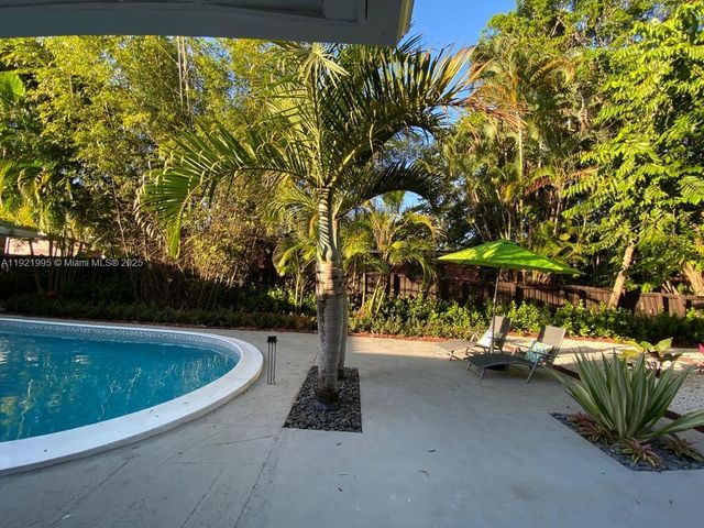 204 SW 19th Ave, Fort Lauderdale, FL 33312