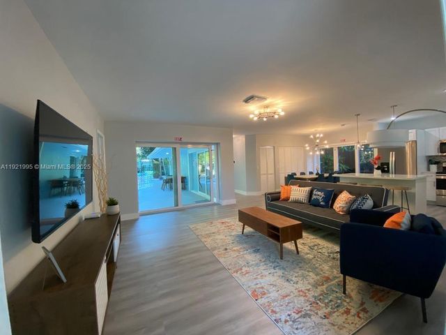 204 SW 19th Ave, Fort Lauderdale, FL 33312