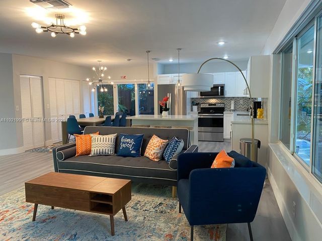 204 SW 19th Ave, Fort Lauderdale, FL 33312