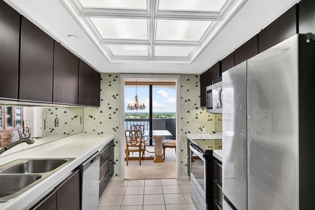 115 Lakeshore Drive 1549, North Palm Beach, FL 33408