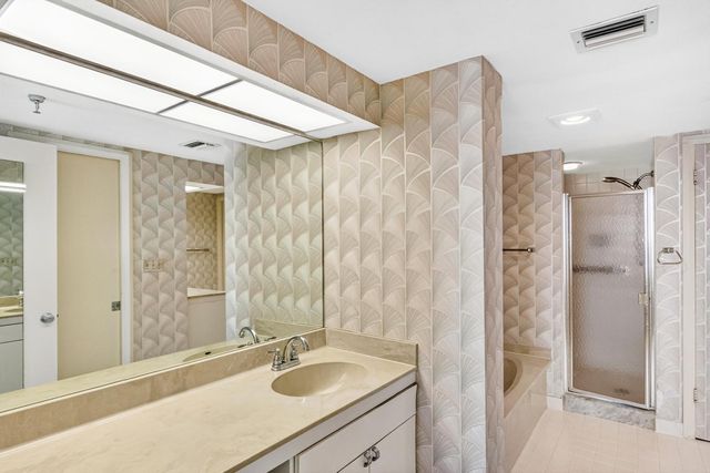 115 Lakeshore Drive 1549, North Palm Beach, FL 33408